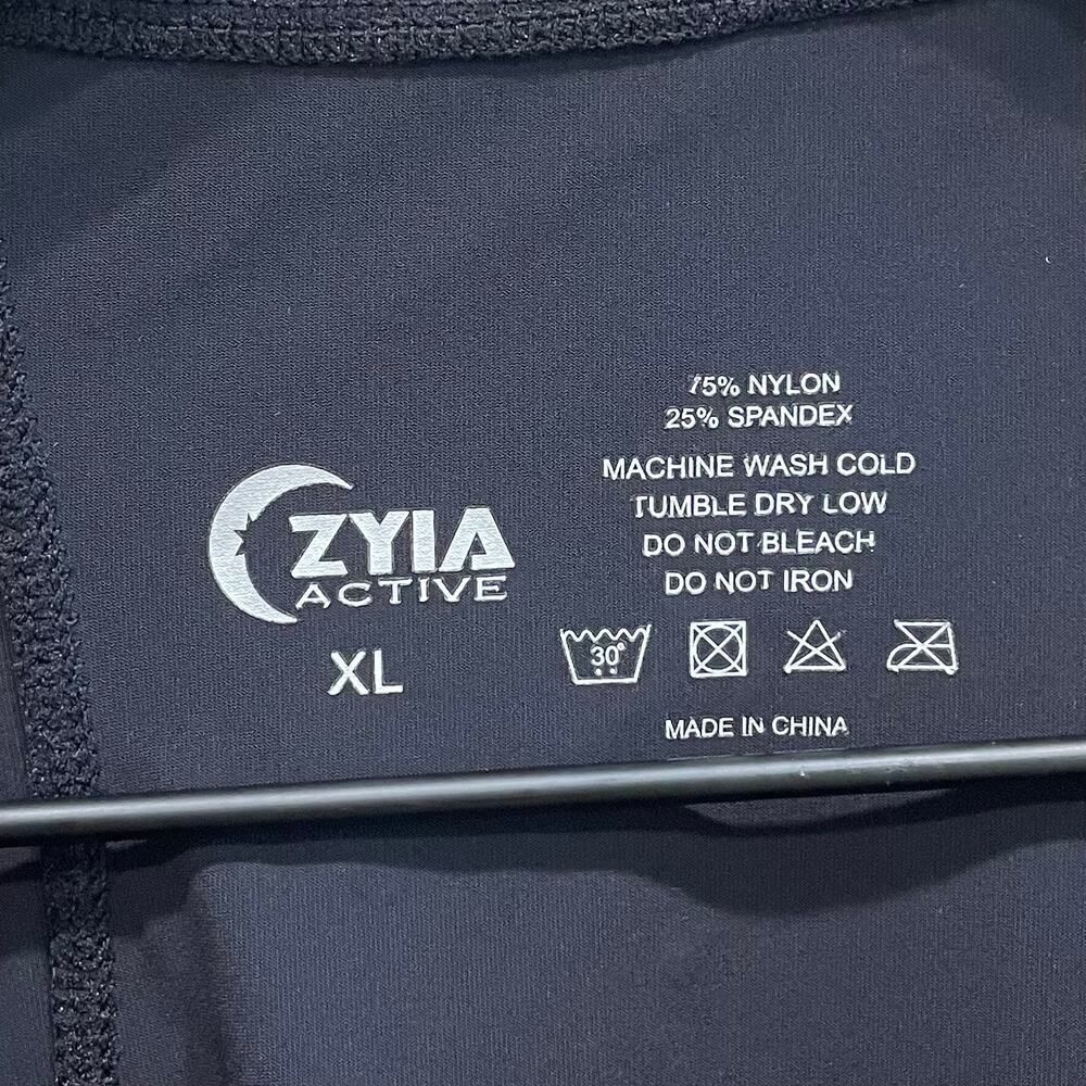 Zyia Active Black Split Panel Back Top - Size: XL - Picture 3 of 7